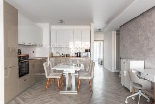 CLUJSTAYS Central 2-bedroom Apartment - 4