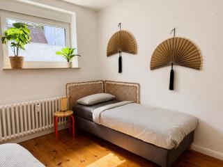 SuperHosts Zentrum - 2xParkplatz - Terrasse - King-Bett - 2