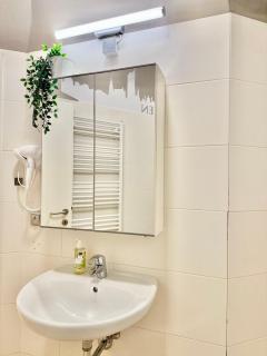 100 m2 Apartment near Metro & Center - 2