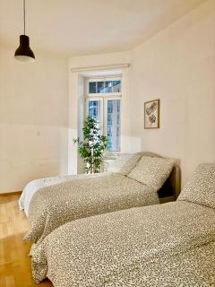 100 m2 Apartment near Metro & Center - 0