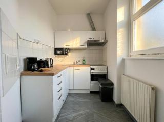 Modern Private Rooms with Balcony near Belvedere Palace - 6