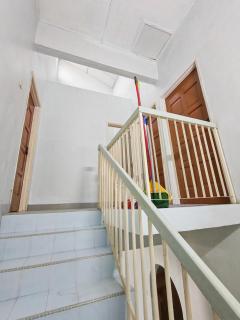Private Bathroom Queen Kota Permai - 9