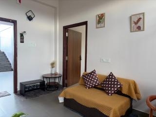 Traveller's Haven Airport Homestay - 6