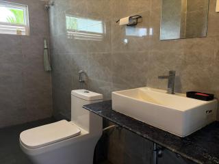 Traveller's Haven Airport Homestay - 3