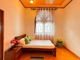 La Ceylon Transit Villa - 9