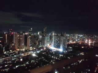 2BR in Makati Philippines, 3 Balconies, FREE Pool & Sauna, Direct Mall Access - 9