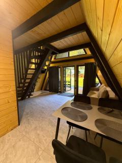 У Віти A-frame 2 - 4