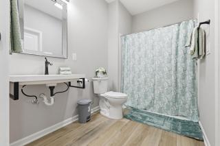 Designer Home Near Downtown Indy & Mass Ave - 9