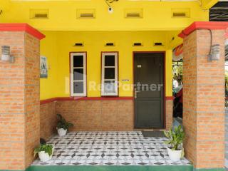 Adihan Homestay Mitra RedDoorz - 5