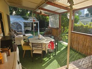 Private house with huge garden - 8