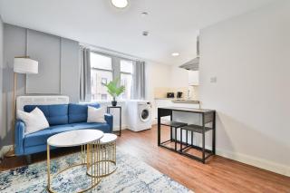 Elegant One-Bedroom Suite at Cardiff Bay , Prime Location Cardiff - 0