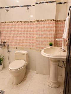 ZOYO Rooms F17 Markaz Islamabad - 1