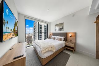 Stylish 3BR - Rooftop Pool - Urban Getaway - 7