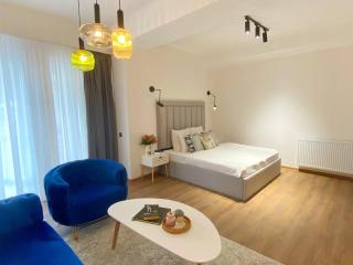 Stylish City Heart Apartment - 2