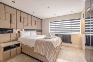 Luxury 4-Bed Close to Ascot Lego Land M3 M25 A30 - 1
