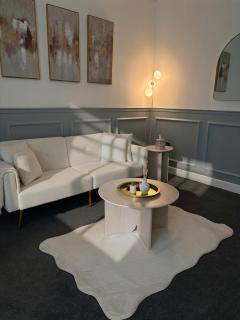 Elegant Stay - Mowbray Park - 0