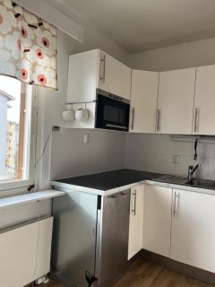 A spacious, modern and bright apartment in the city center - 8