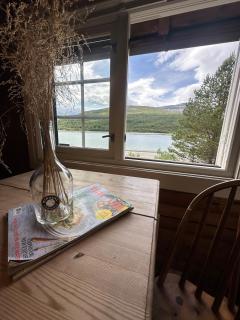 Idyllic cabin by Gjevilvatnet - Private beach - 7