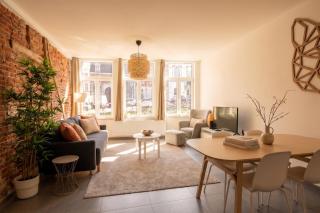 Residence Royal Sélys, City-Center - Bike Parking and Outdoor - 0