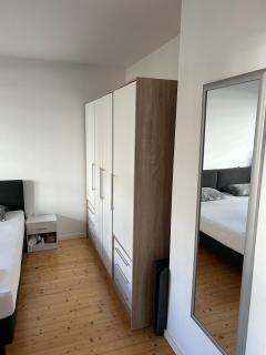 Cozy 2-Bedroom Apartment 10 min to Oktoberfest - 1
