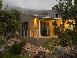 Stonehedge Cottages - 3