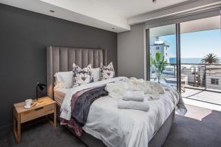 Sea Views 3 bed - The Fairmont - Sea Point BantryBay - 5