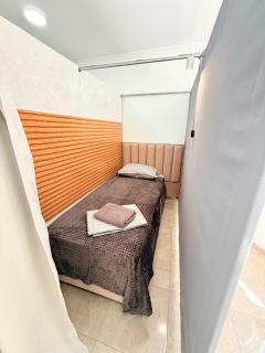 New Park Cabin Hostel - 7