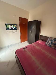 Whistler 1 BHK Serviced Apartment Overlooking Greens - 7