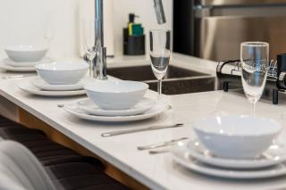Prime Location Modern 2BR Kitchener - 2