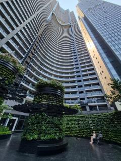 2BR Penthouse Stay in Makati Philippines, Sunset & Ocean Views, 55 TV, Free Pool & Sauna, Direct Mall Access - Manila - 2