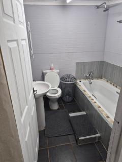 Cozy Cottage Polokwane - 4