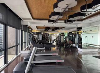New 1BR in Makati Near Royal Club & Rooftop Bars - 5