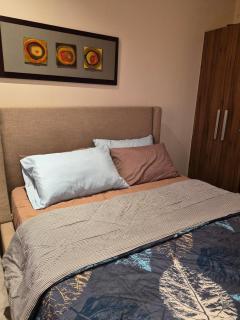New 1BR in Makati Near Royal Club & Rooftop Bars - 4