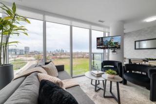 Modern 3BR Condo Sleeps 8 with Floor-to-Ceiling Views - 5