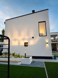 Lapland Arctic Villa - 8