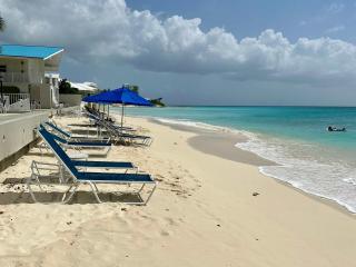 Cayman Reef Resort #6 & Pool on 7 Mile Beach - 0