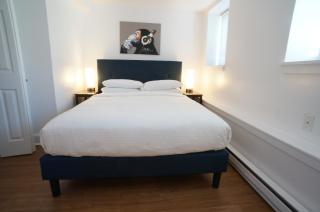 1BR-Capitol Hill Corner Retreat - 2
