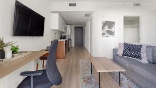 Landing Spectacular Studio Game Room - 7