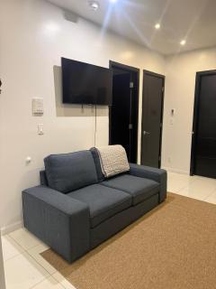 Home Is Where The Park is, Central Park Apartments - 6