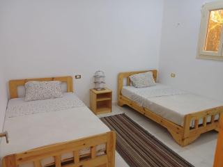 Newly cozy 2 bedrooms apartment with garden - 3