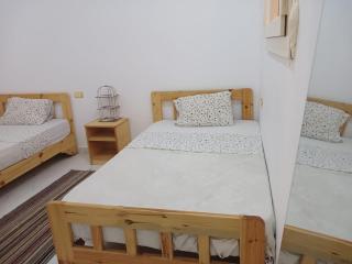 Newly cozy 2 bedrooms apartment with garden - 7