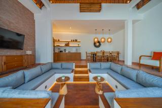 4BR Villa near Seminyak w- Pool - Baobab Villas - 1