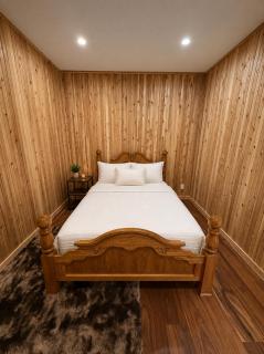 Lakefront Paradise With Hot Tub & Sauna - 2