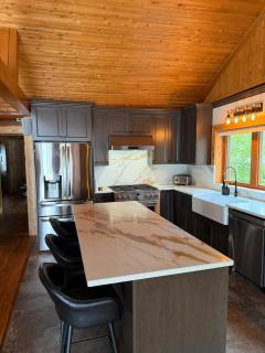 Lakefront Paradise With Hot Tub & Sauna - 1