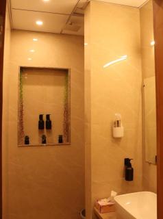 Prime LUX 1BHK with Private Balcony Near Medanta - 9