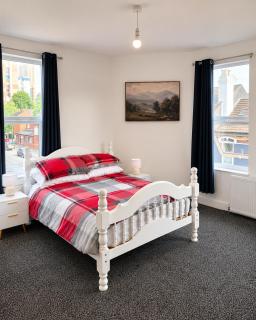 The Nottingham Hideaway I Stylish Modern Stay - 7