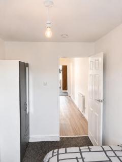 The Nottingham Hideaway I Stylish Modern Stay - 4