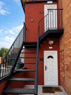 The Nottingham Hideaway I Stylish Modern Stay - 3