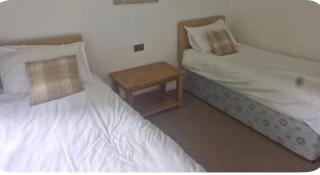 Lodge 5 Upton Lakes & Lodges Old Hill Cullompton Devon EX151RA - 1