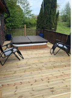 Lodge 5 Upton Lakes & Lodges Old Hill Cullompton Devon EX151RA - 5